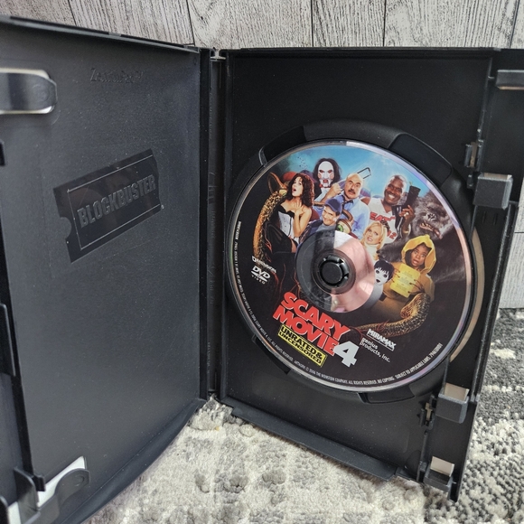 Scary Movie 4 DVD Widescreen Edition Unrated & Uncensored - Picture 5 of 9